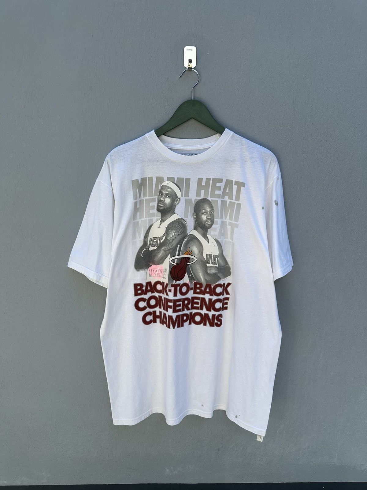 Adidas × NBA Adidas The Go-To Tee Miami Heat Nba A97 Size US L / EU 52-54 / 3 - 1 Thumbnail