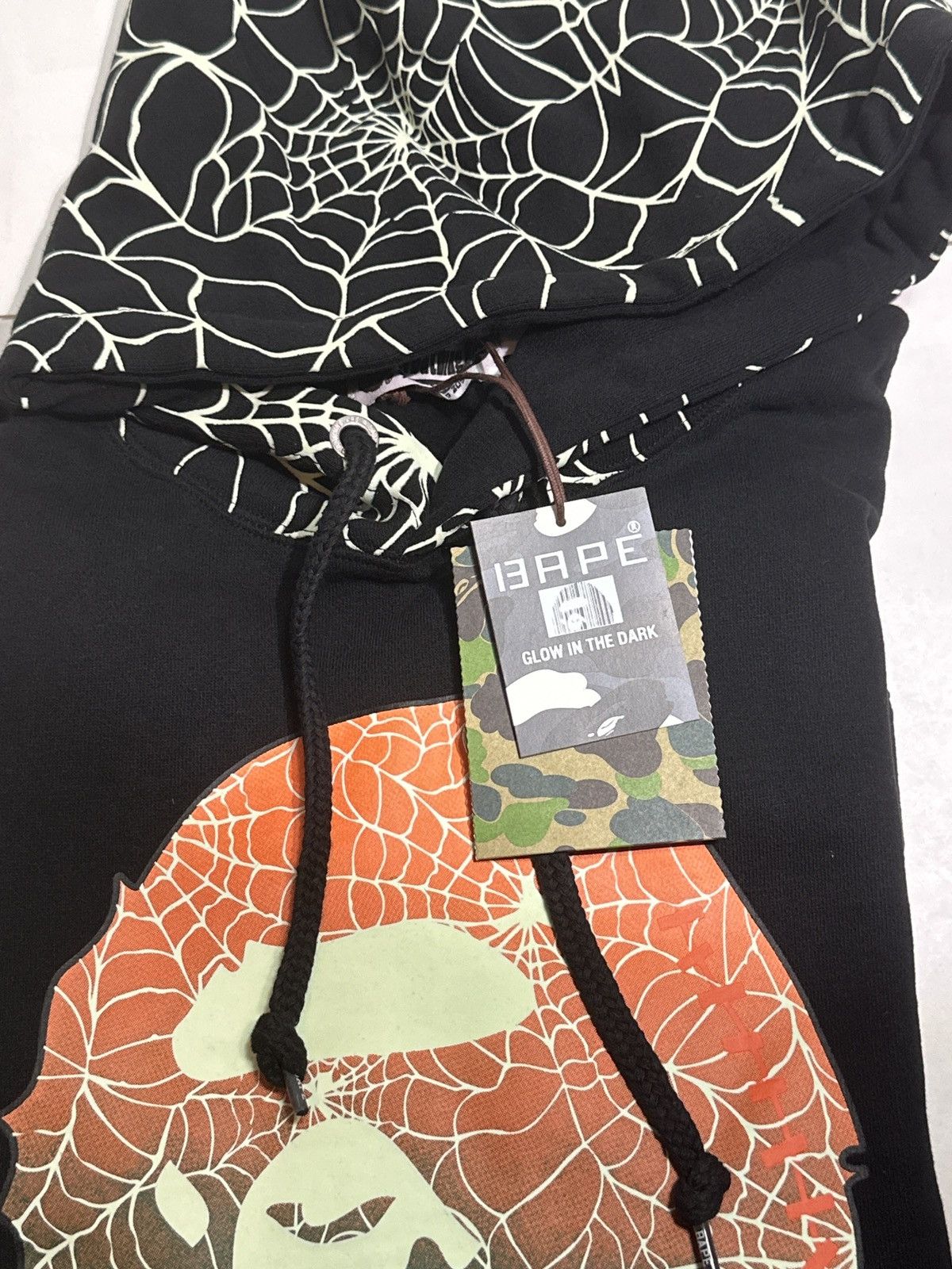 Bape BAPE (GITD) Spiderweb Hoodie DS Size L Size US L / EU 52-54 / 3 - 3 Thumbnail