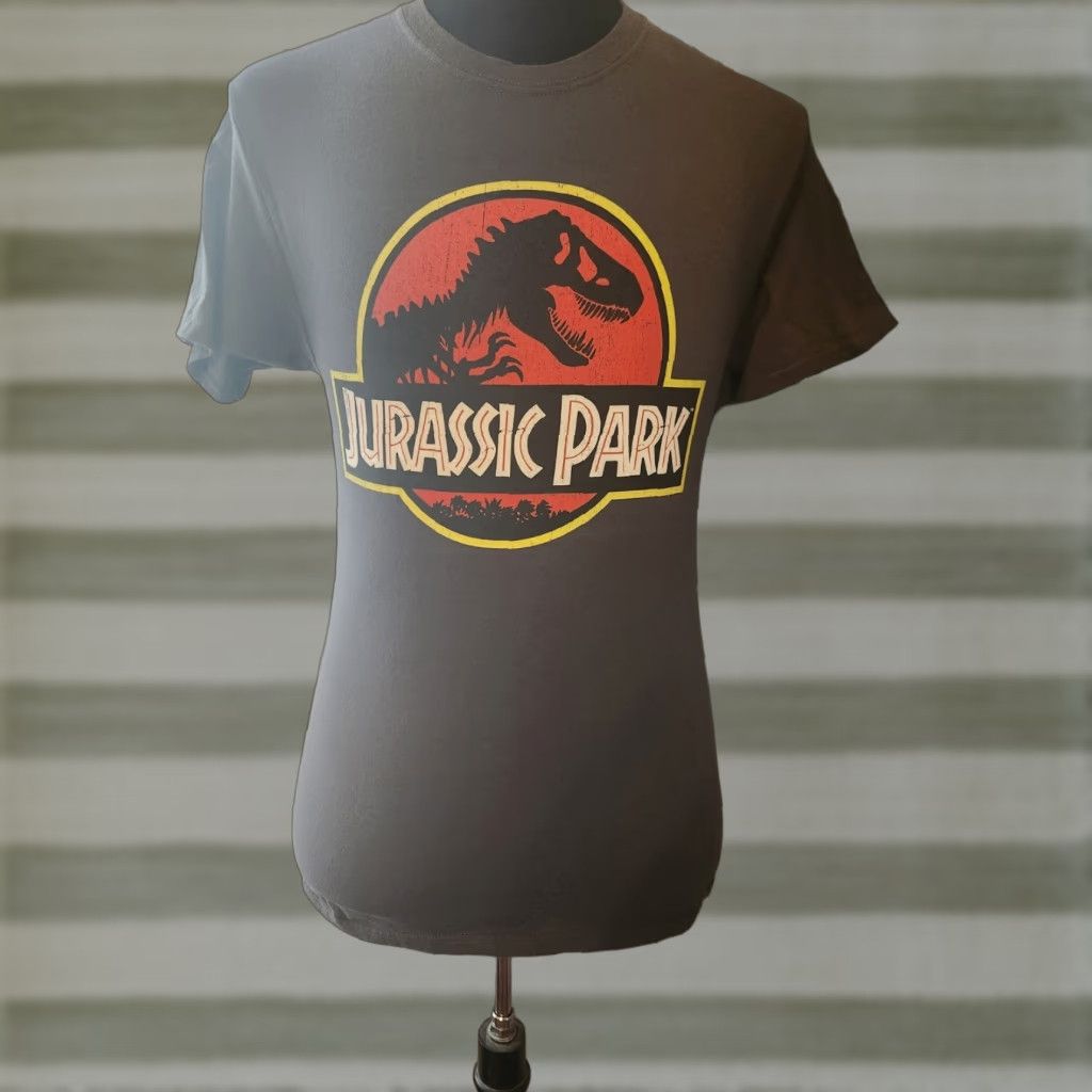 Vintage Jurassic Park Movie Logo Gray T-Shirt Mens Size S Short Sleeve Crew Neck Graphic Tee 100% Cotton Size US S / EU 44-46 / 1 - 1 Thumbnail