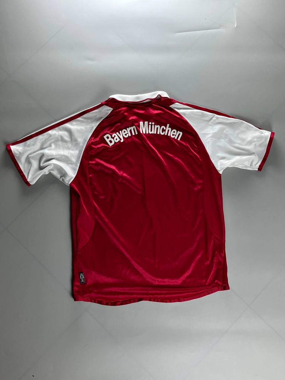 Adidas Bloke Core!Rare Adidas 2003 Bayern Vintage T-Shirt Size US XS / EU 42 / 0 - 7 Thumbnail