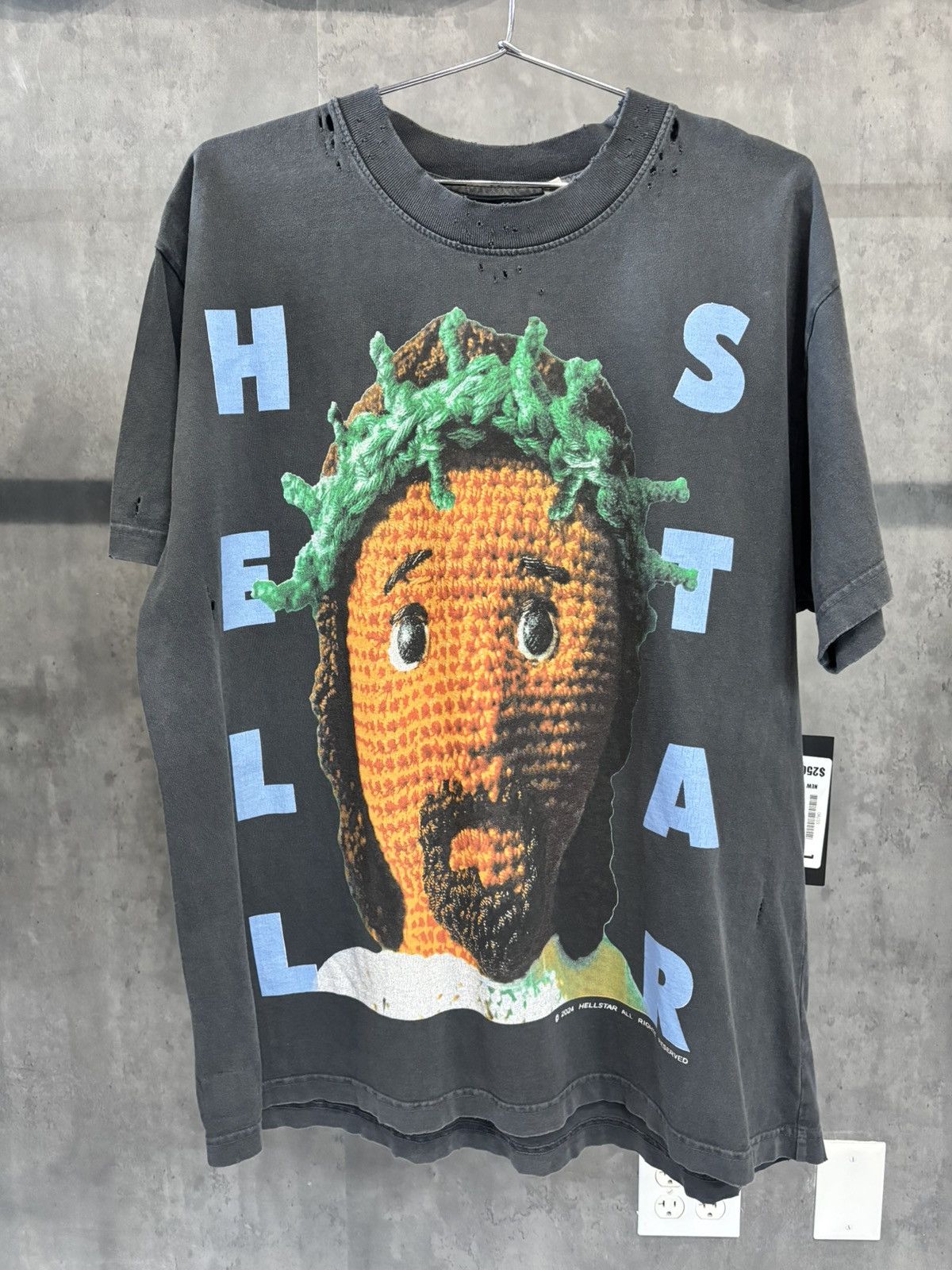 GVGALLERY Raspberry Hills Camo Shorts Small