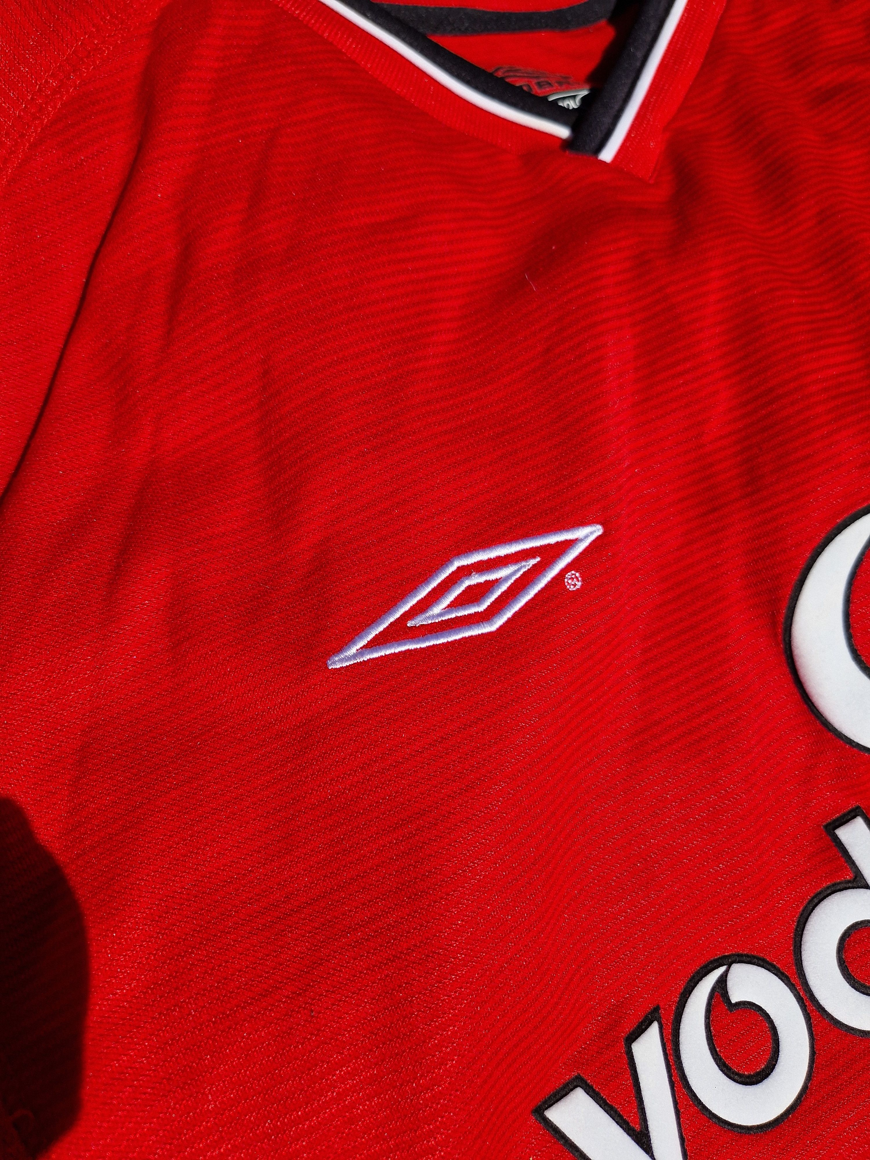 Umbro Manchester United 2000–02 Home Jersey Umbro Vodafone Size US XL / EU 56 / 4 - 5 Thumbnail