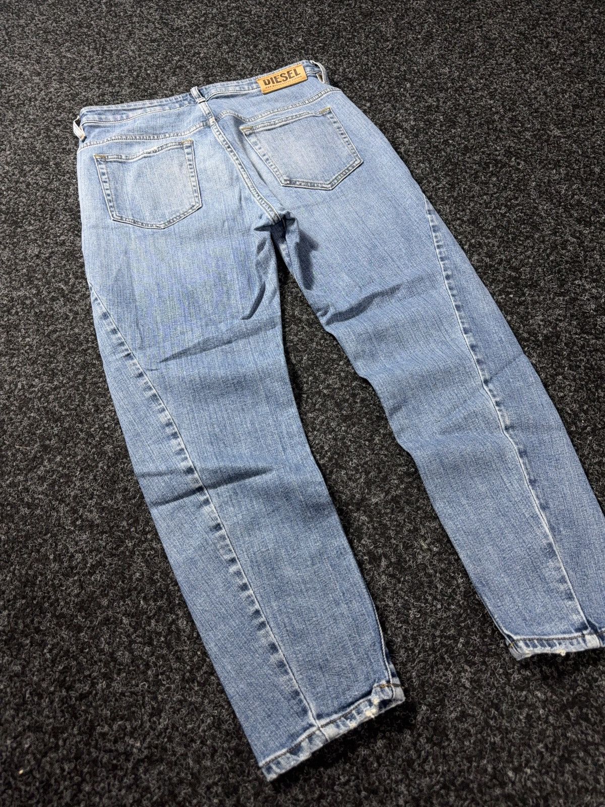 Diesel Luxury 00s Diesel D-Fayza Boyfriend Low Waist Tapered Jeans Size 27" / US 4 / IT 40 - 13 Thumbnail