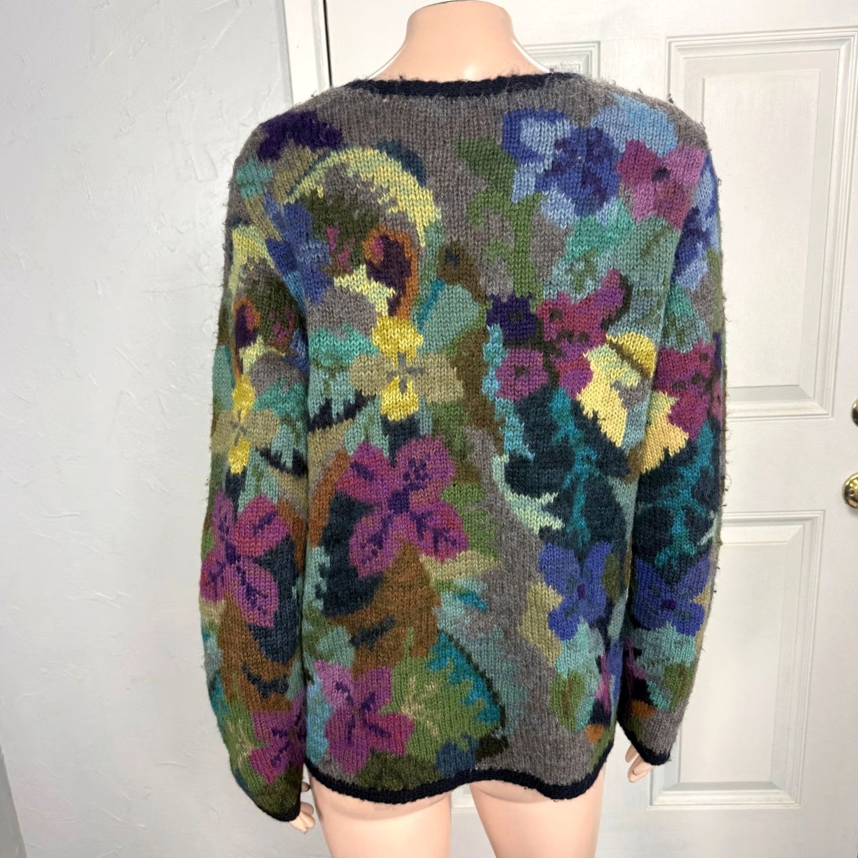 Vintage VINTAGE? Peruvian Connection Floral Cardigan Womens Sweater M Alpaca Blue V-Neck Button Long Sleeve Knit Shirt? Size M / US 6-8 / IT 42-44 - 4 Thumbnail