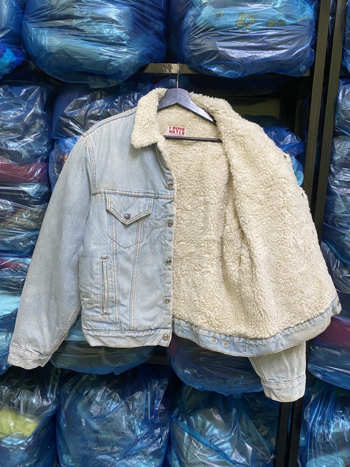 Levi's VINTAGE 80S LEVIS SHERPA LINING TRUCKER JACKET MADE IN USA Size US M / EU 48-50 / 2 - 9 Thumbnail
