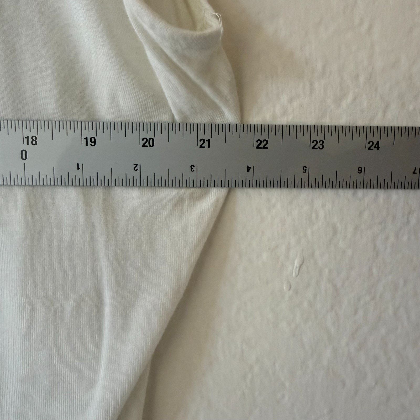 Zara Zara Trafaluc White Scoop Neck Tee Medium Minimalist Size M / US 6-8 / IT 42-44 - 2 Thumbnail