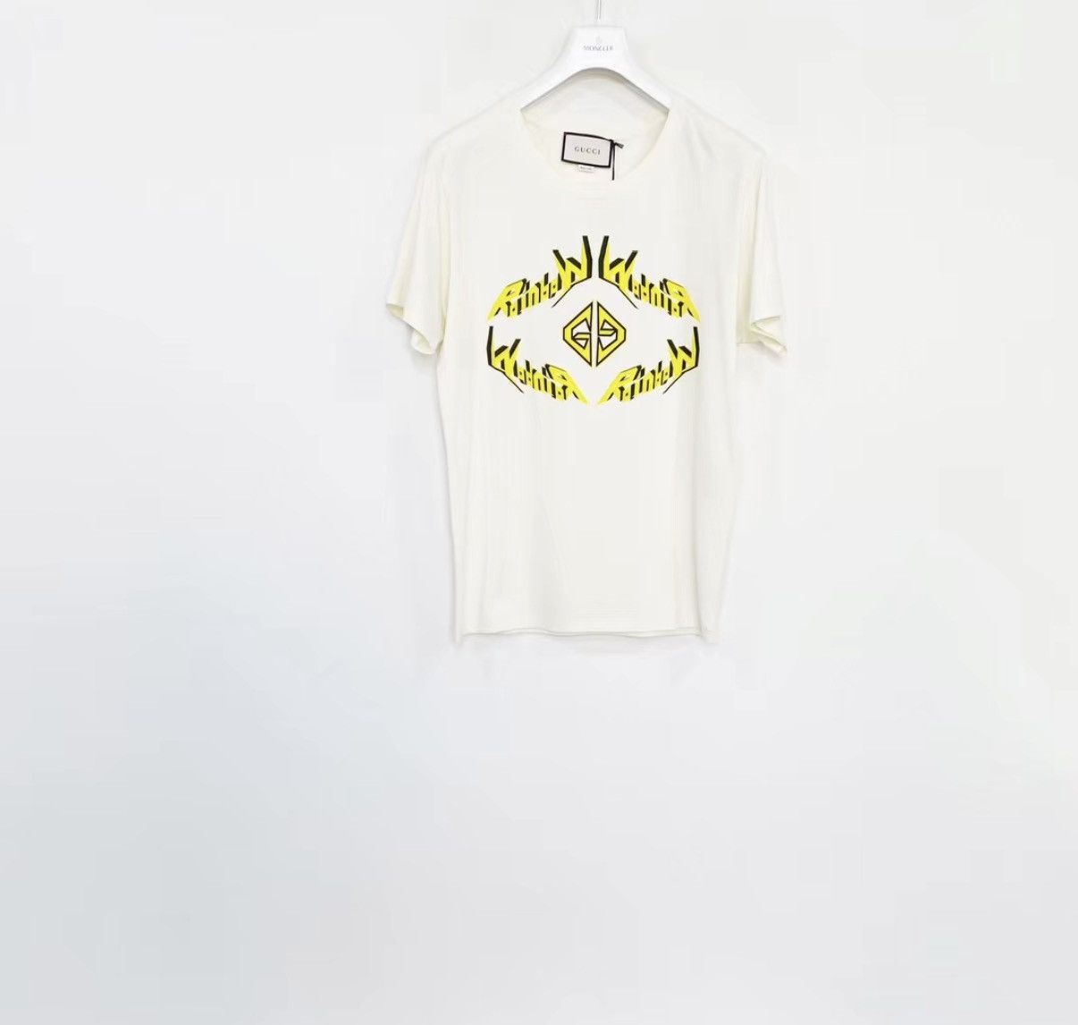 Gucci GUCCI 100% Cotton Short Sleeve T-shirt J30 Size US S / EU 44-46 / 1 - 1 Thumbnail