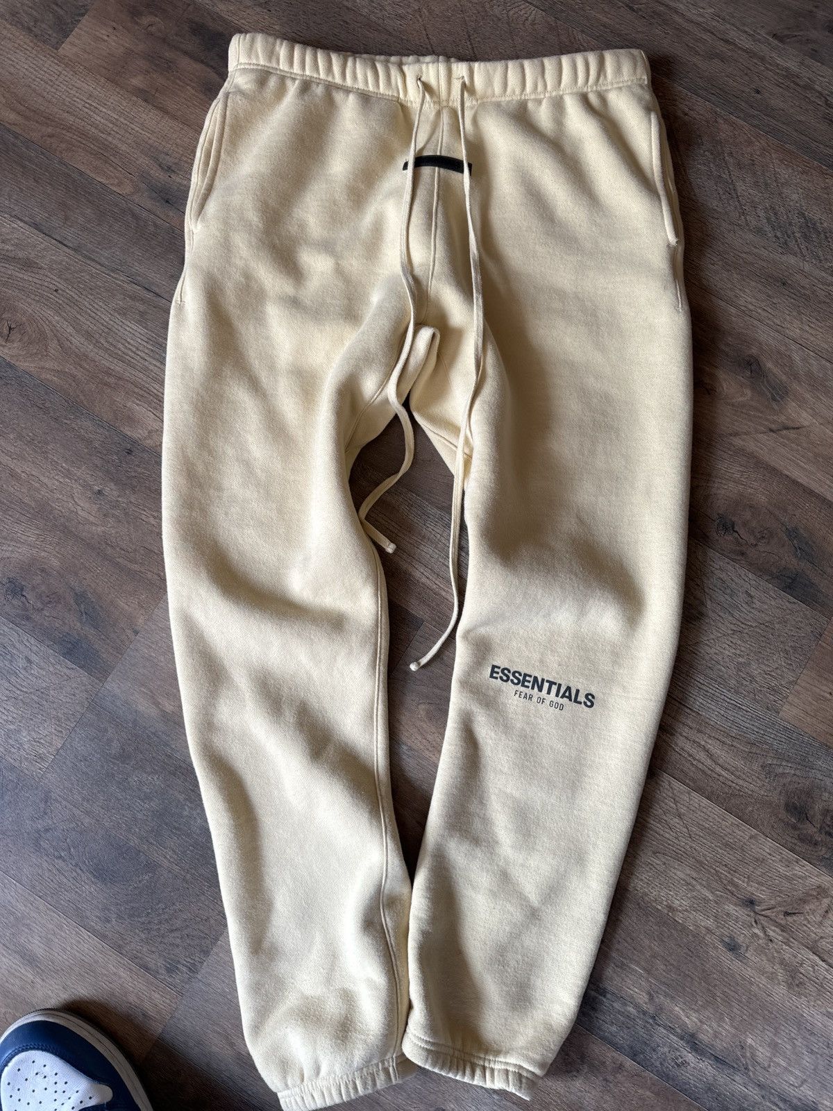 Fear of God Fear of God x Mr Porter Sweatpants Size US 36 / EU 52 - 2 Thumbnail