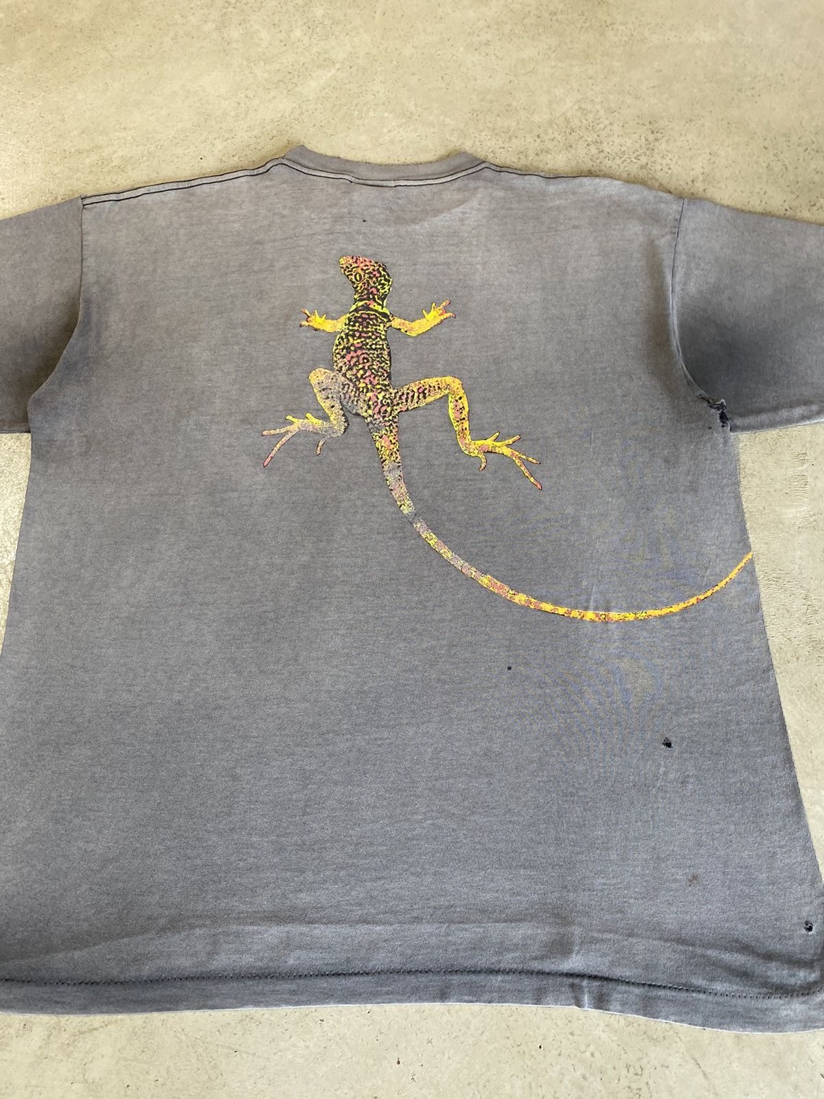 4GSELLER × Marlboro × Vintage Vintage Marlboro Unlimited Lizard Gecko Smoked Faded Shirt Size US XL / EU 56 / 4 - 8 Thumbnail