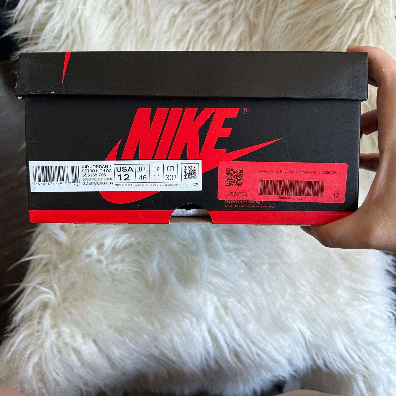Nike Men's Nike Air Jordan 1 Retro High OG Size 12 Brotherhood Size US 12 / EU 45 - 3 Thumbnail