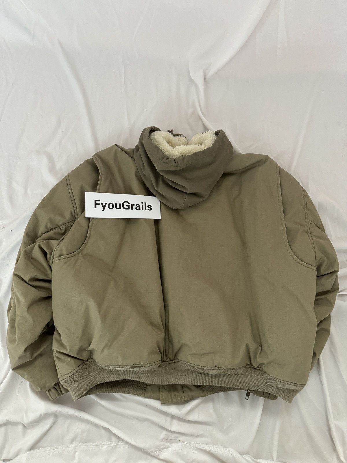 Balenciaga Balenciaga SS22 Unity Bomber beeige, oversized, fur collar Size US XL / EU 56 / 4 - 6 Thumbnail