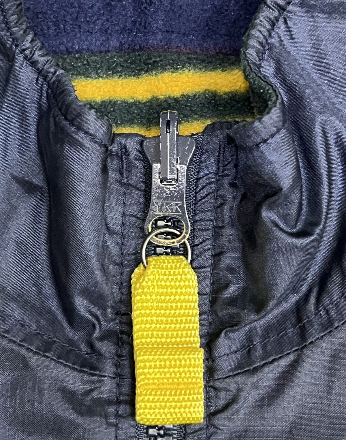 Tommy Hilfiger Vintage 90s Tommy Hilfiger Reversible Stripe Fleece Nylon Size US L / EU 52-54 / 3 - 18 Thumbnail