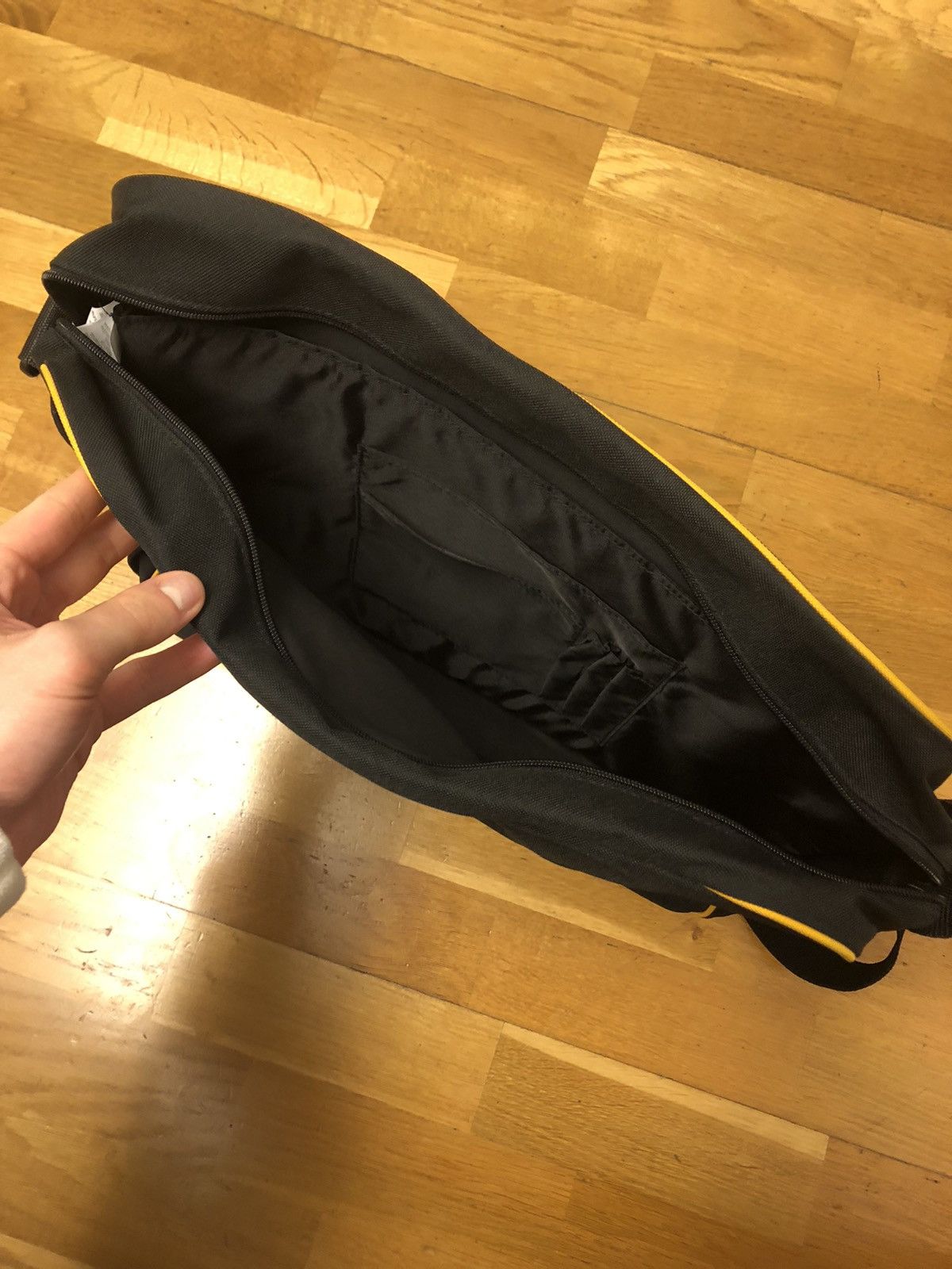 Adidas ADIDAS GERMANY NATIONAL FOOTBALL SOCCER SPORT SHOULDER BAG Size ONE SIZE - 6 Thumbnail