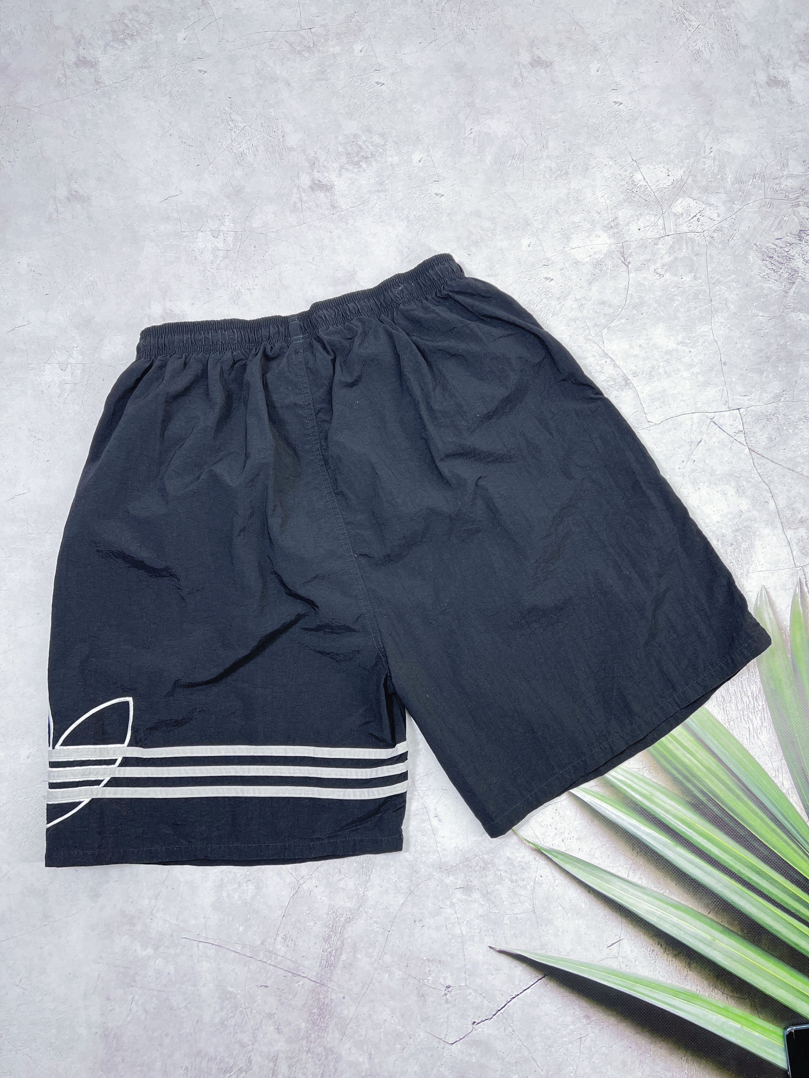 Adidas × Vintage 90s Adidas Shorts Crumpled Nylon Big Embroidered Size US 36 / EU 52 - 11 Thumbnail