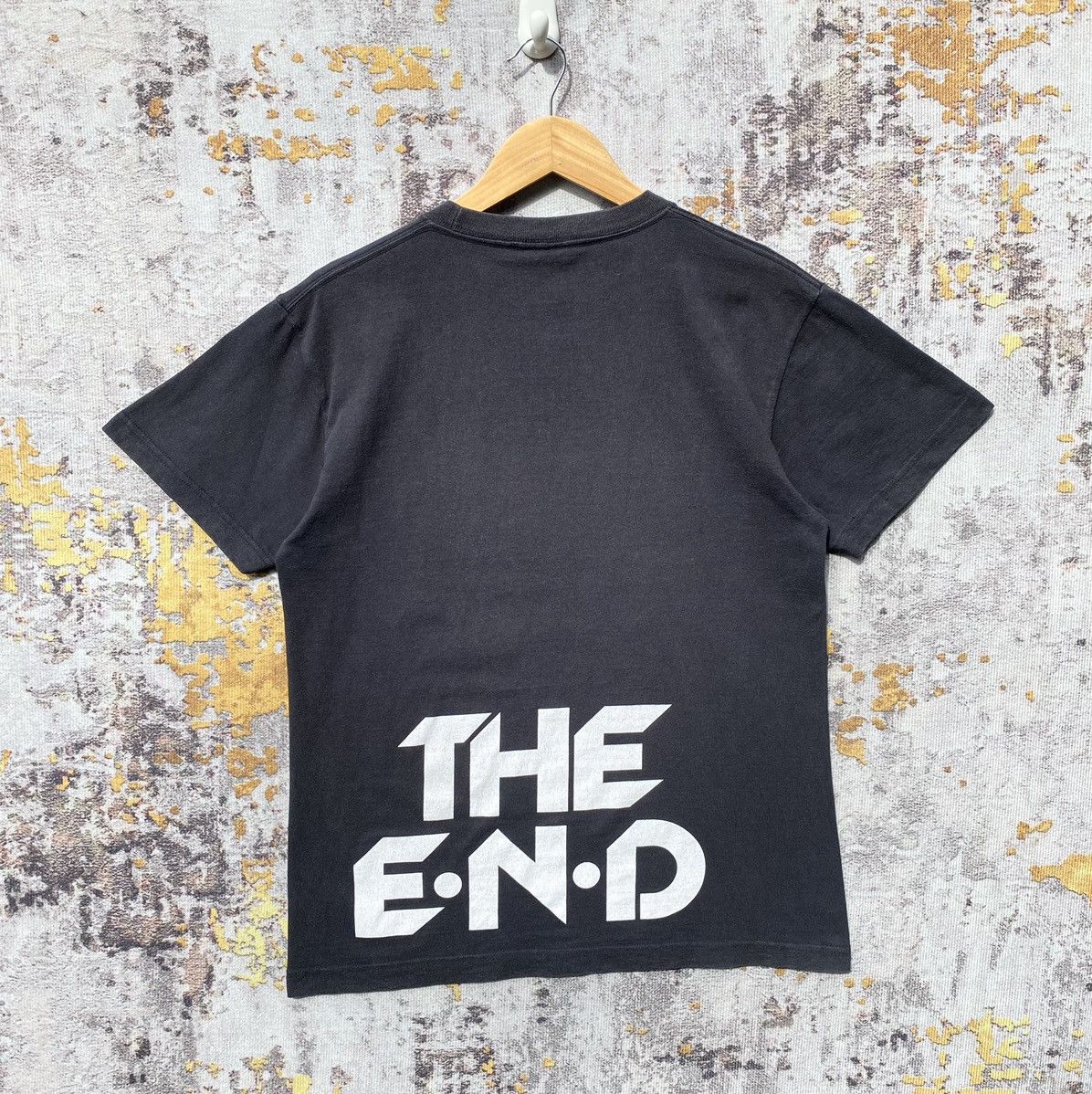 Band Tees × Rap Tees × Vintage Vintage The Black Eyed Peas THE END Shirt SunFaded Size US S / EU 44-46 / 1 - 2 Thumbnail