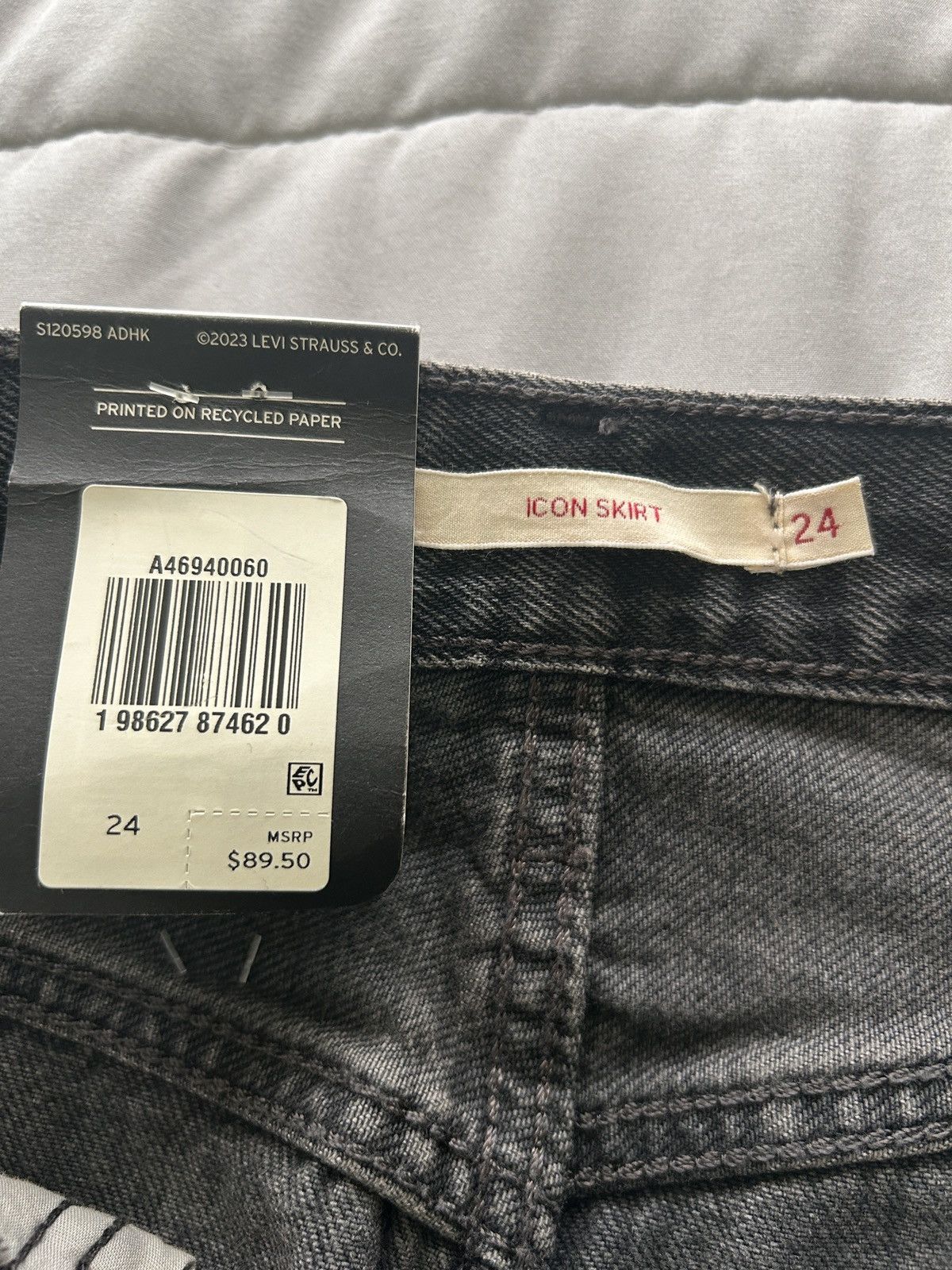 Levi's Levi’s Black Mini Skirt Size 24" / US 00 / IT 34 - 5 Thumbnail