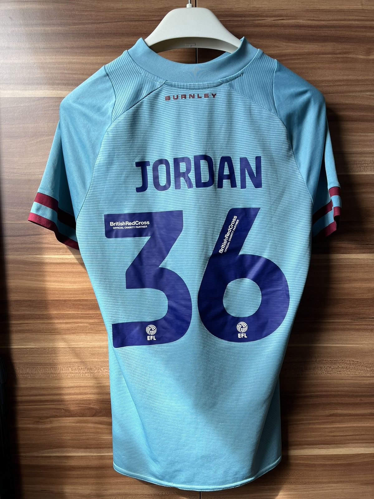Umbro Umbro Burnley Football Jersey #36 Jordan Away 2022/2023 Size US S / EU 44-46 / 1 - 1 Thumbnail