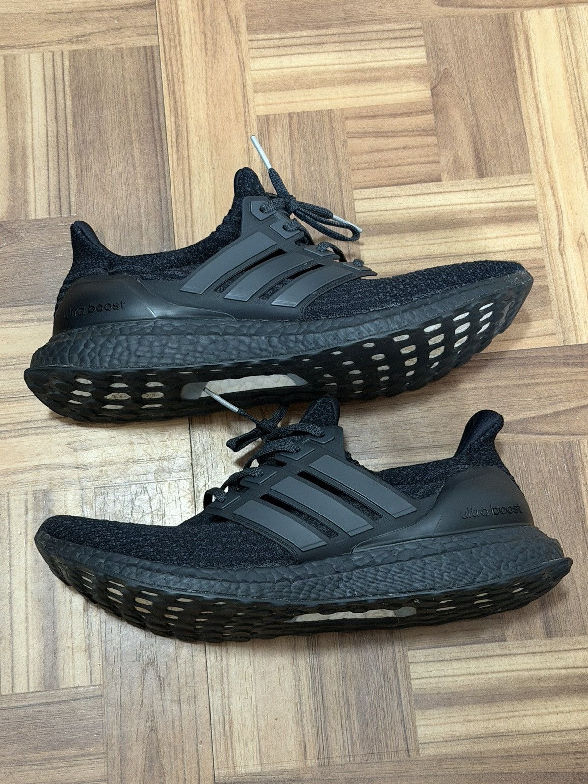 Adidas Adidas Ultra-boost Size US 11 / EU 44 - 1 Thumbnail