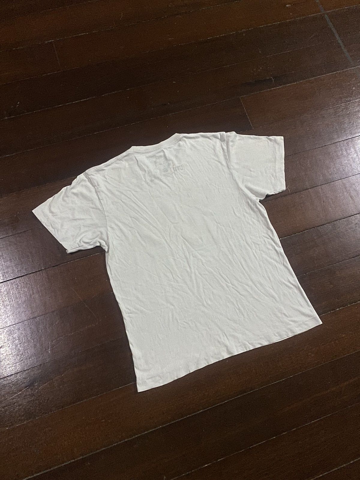 Pharrell Rare UNIQLO X Pharrell Williams other hand tee Size US M / EU 48-50 / 2 - 8 Thumbnail