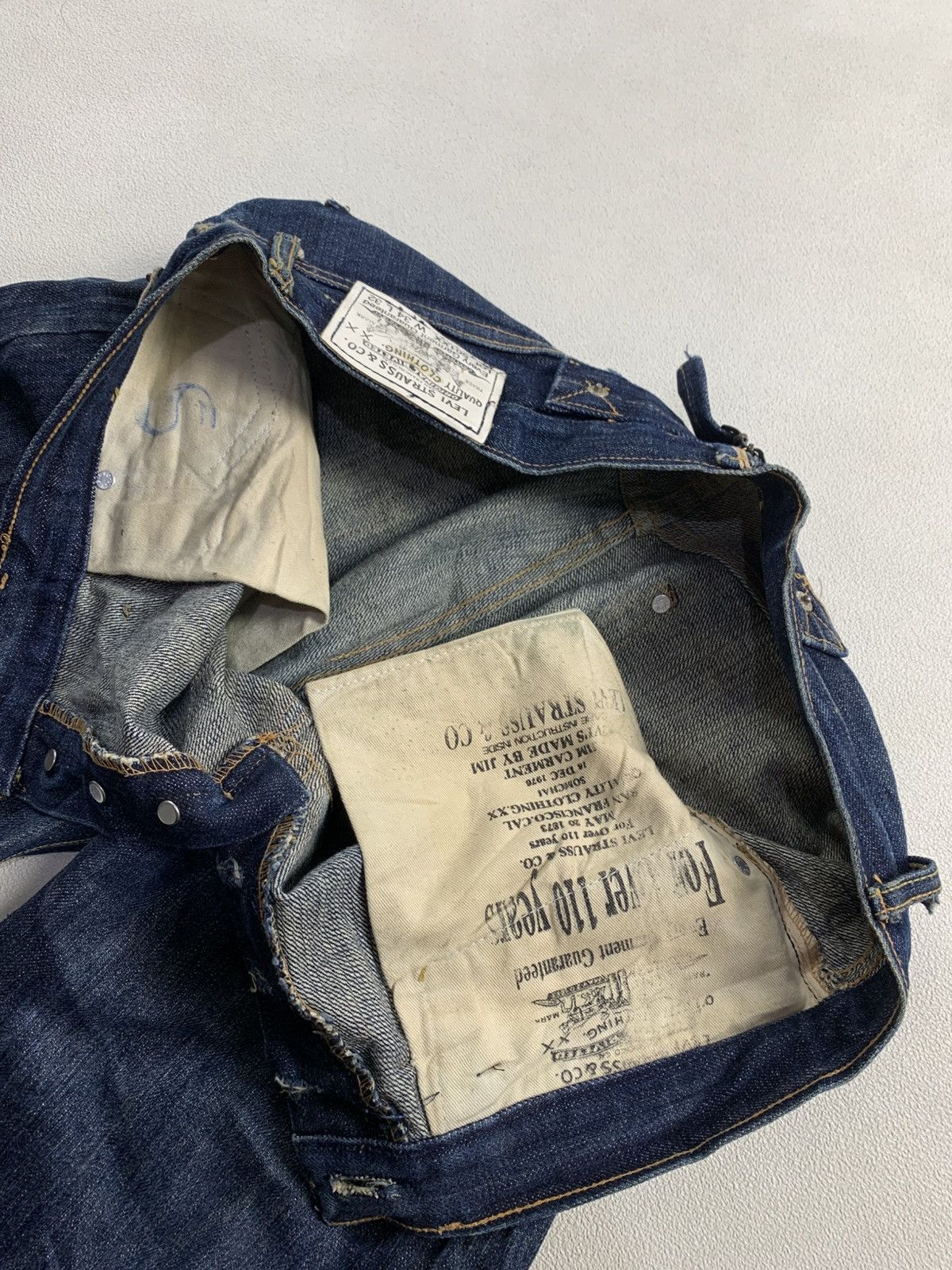 Levi's Vintage Clothing Levis 501XX Big E BuckleBack Jeans pants Size US 34 / EU 50 - 9 Thumbnail