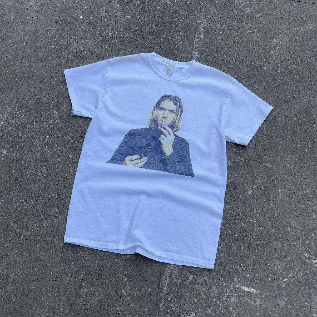 Vintage Vintage Kurt Cobain Smoke Metallica Rare Tee Size US M / EU 48-50 / 2 - 4 Thumbnail