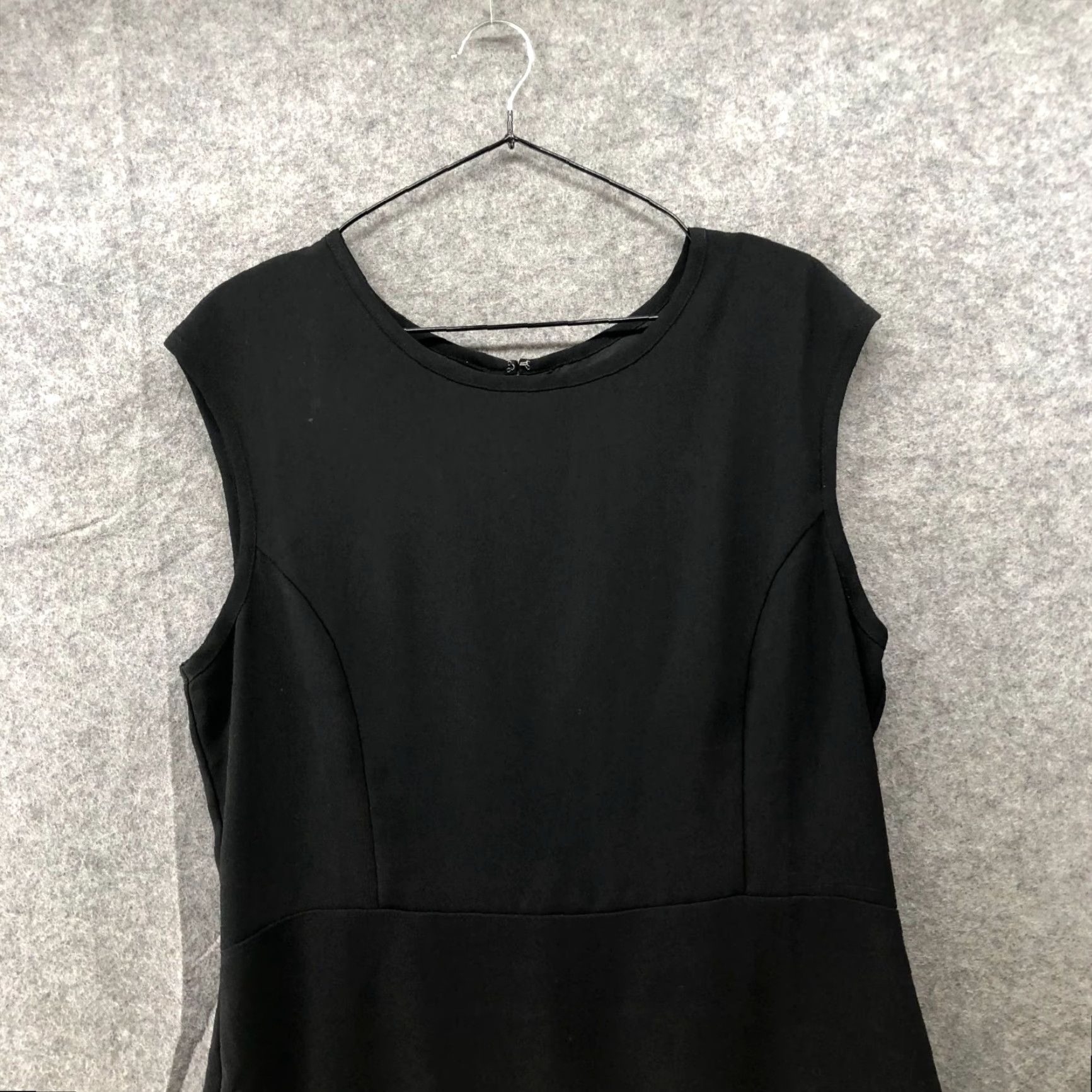 Banana Republic Banana Republic Sleeveless Sheath Dress Size 14 Black Back Slit Career Office Dress Women Formal Workwear Shoptivity Size XL / US 12-14 / IT 48-50 - 3 Thumbnail