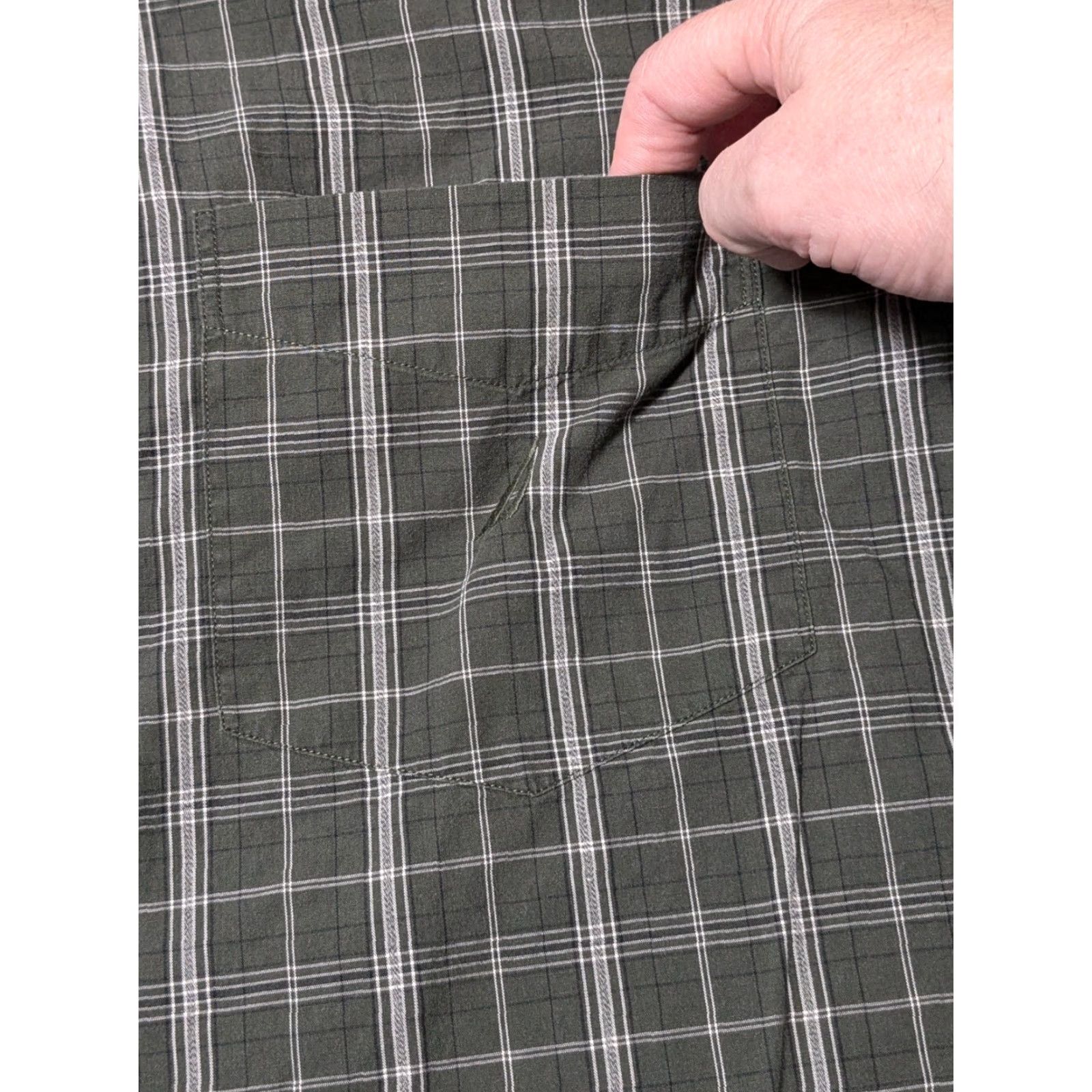 Nautica VTG Nautica 80s Two-Ply Cotton Men Large Green Plaid Button Short Sleeve Shirt Size US L / EU 52-54 / 3 - 7 Thumbnail