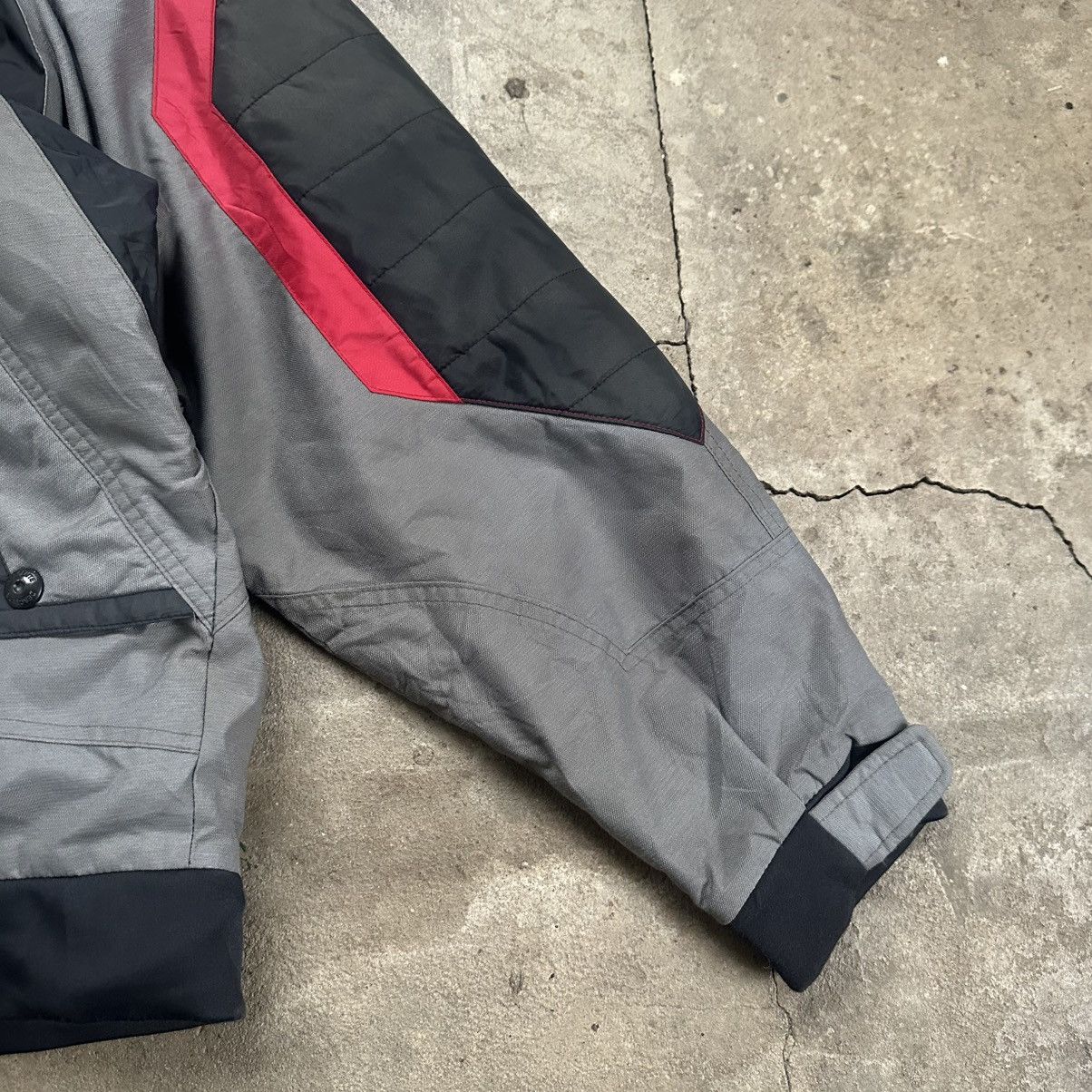 Descente Vintage Descente ski jacket multifunctional Size US L / EU 52-54 / 3 - 5 Thumbnail