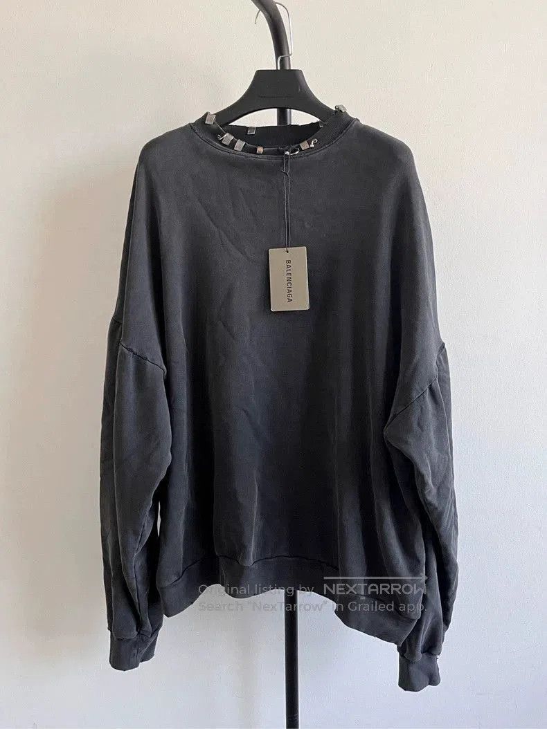 Balenciaga Balenciaga FW23 Perforated Metal Trim Sweatshirt. Size US S / EU 44-46 / 1 - 1 Thumbnail