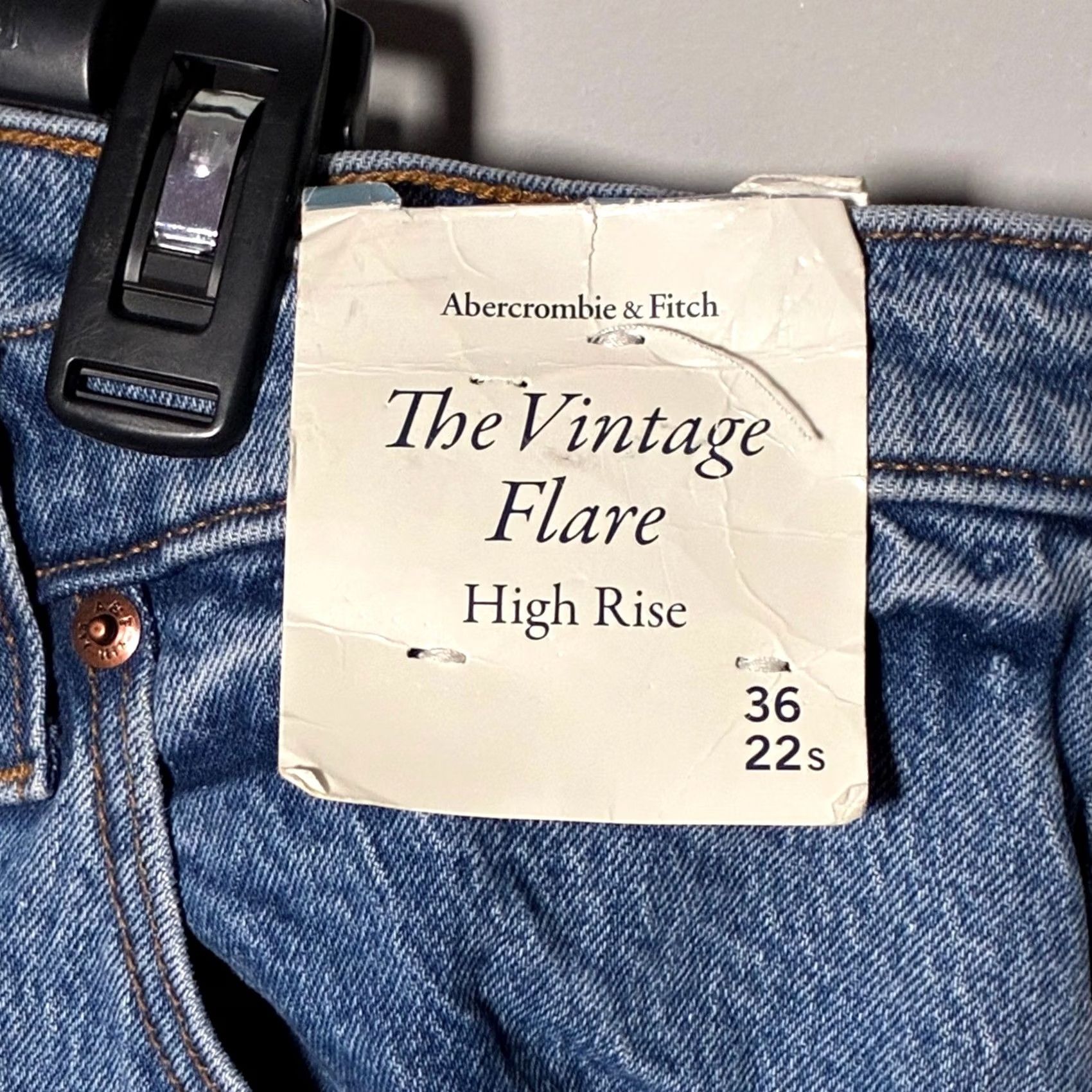 Abercrombie & Fitch NWT Abercrombie & Fitch Vintage Flare Jeans Women High Rise Blue 22S Size 40" / US 18 - 6 Thumbnail