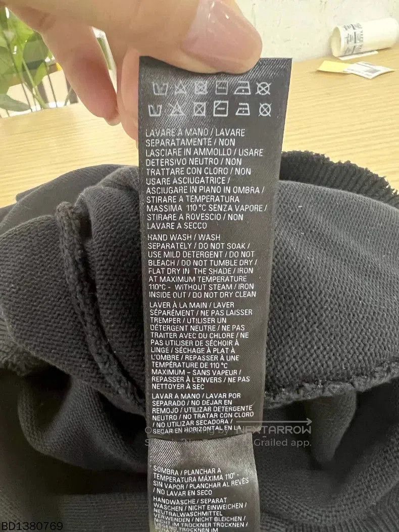 Balenciaga Balenciaga Black Oversized Crewneck Sweater. Size US XL / EU 56 / 4 - 6 Thumbnail