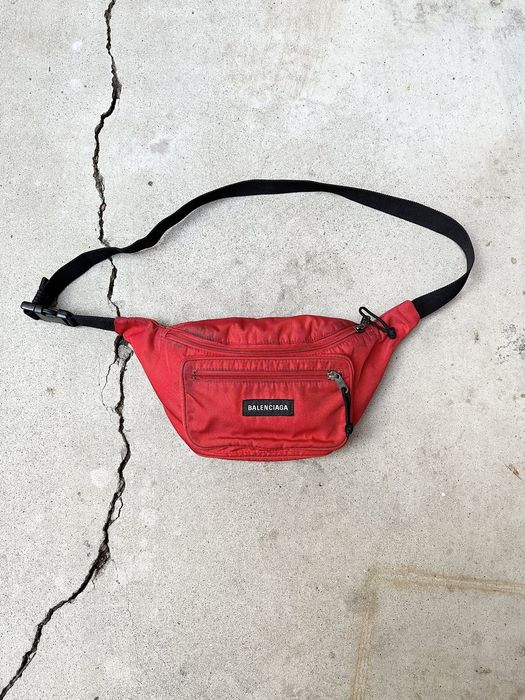 balenciaga fanny pack pink