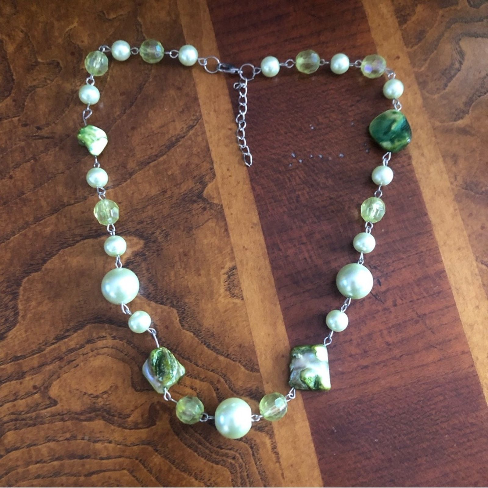 Jewelry Dyed shell pearl faceted bead linked necklace Size ONE SIZE - 6 Thumbnail