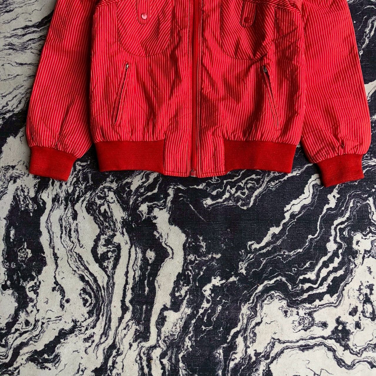 Moncler Grenoble Vintage 90s Moncler Grenoble Red Stripe Ski Jacket Size US S / EU 44-46 / 1 - 4 Thumbnail