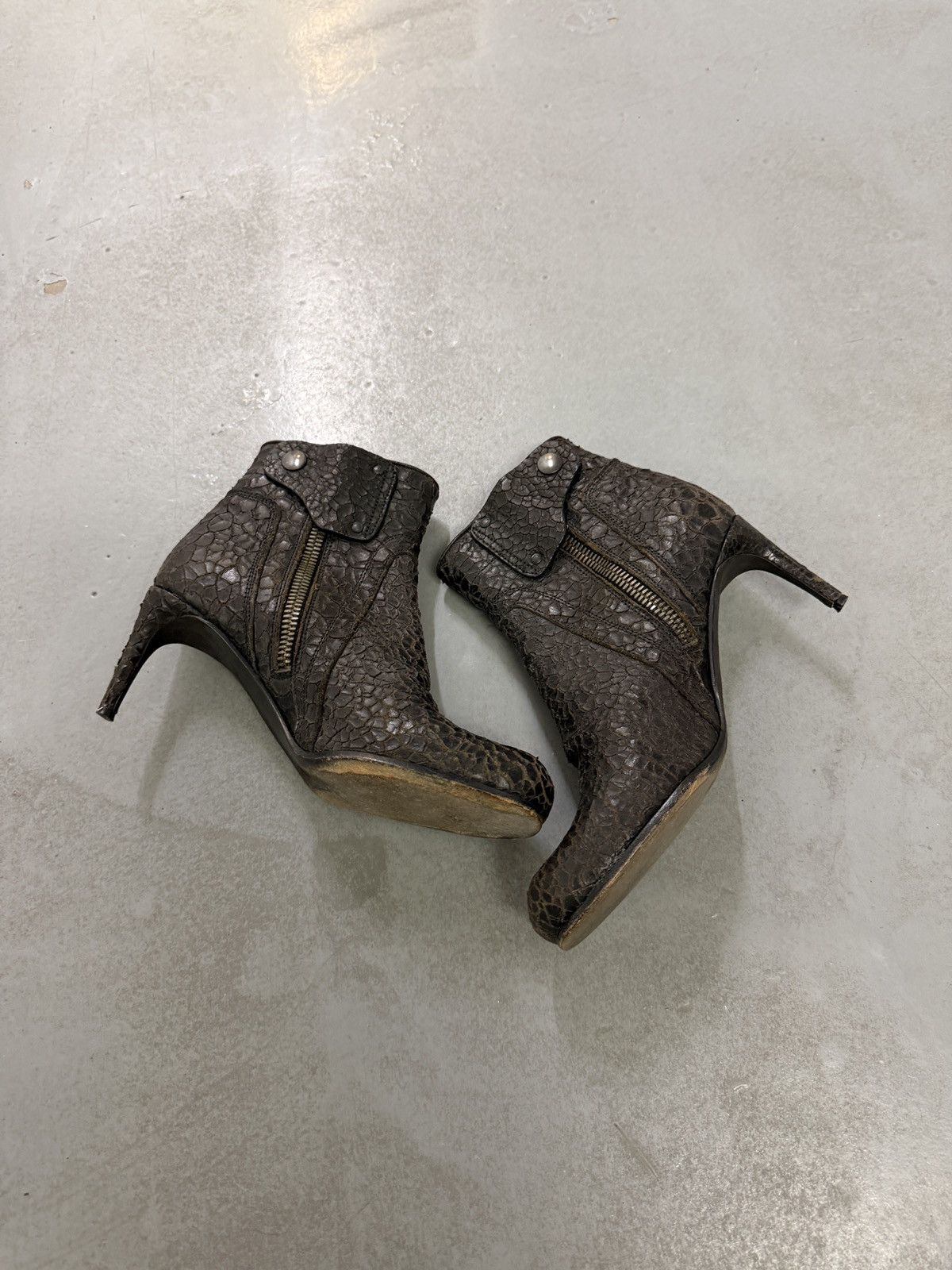 Rick Owens Rick Owens Vintage Textured Leather Heeled Ankle Boots Size US 6 / IT 36 - 6 Thumbnail