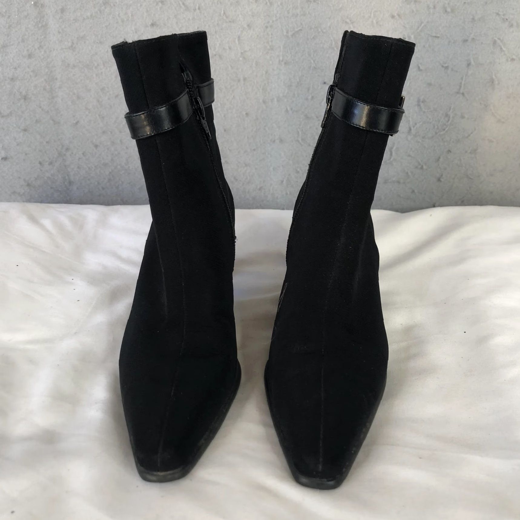 Stuart Weitzman Stuart Weitzman Boots Womens Size 5 Black Gore-Tex Ankle Kitten Heel Pointed Toe Size US 5 / IT 35 - 2 Thumbnail