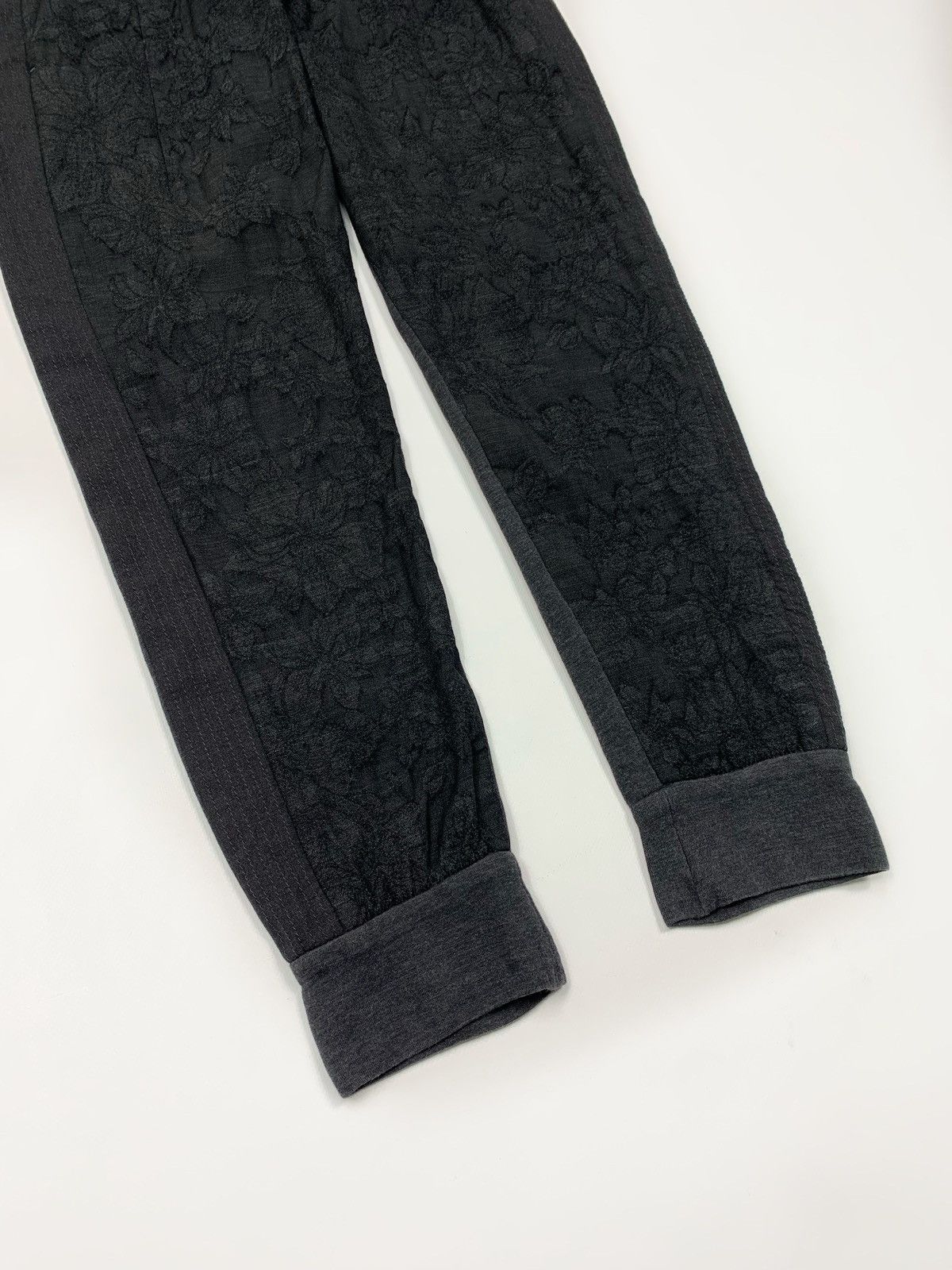 Brunello Cucinelli Brunello Cucinelli Women’s Pants Lana Wool Flower Embroidery Size 26" / US 2 / IT 38 - 4 Thumbnail