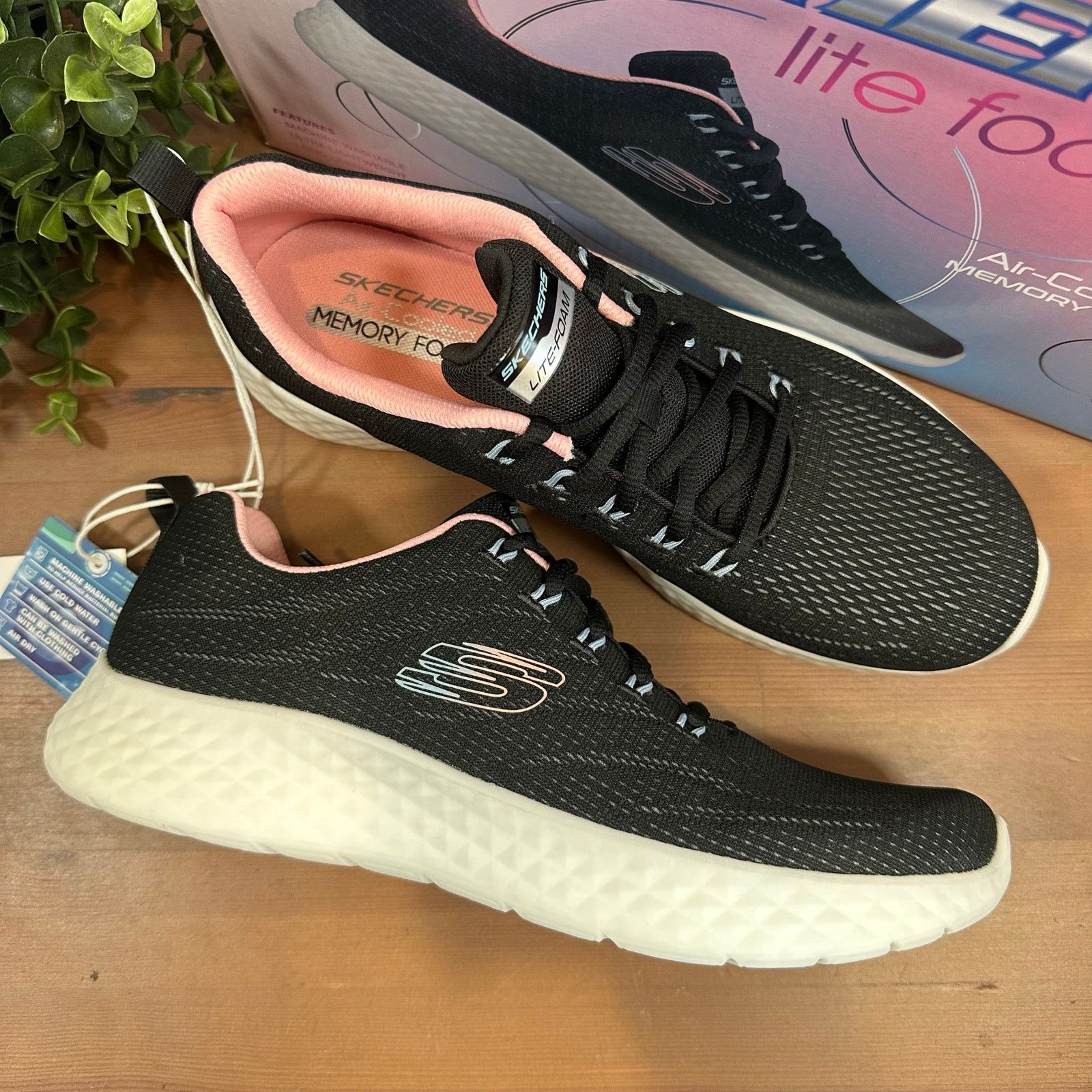 SKECHERS Skechers Women's Lite Foam Sneakers Size 10 Size US 10 / IT 40 - 2 Thumbnail