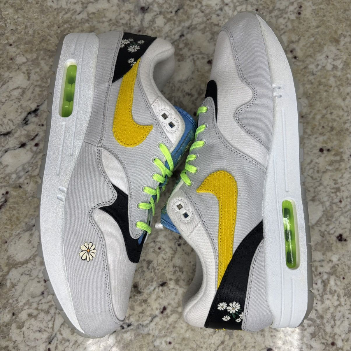 Nike Size 11-Nike Air Max 1 Daisy Gently Worn W Box Size US 11 / EU 44 - 14 Thumbnail
