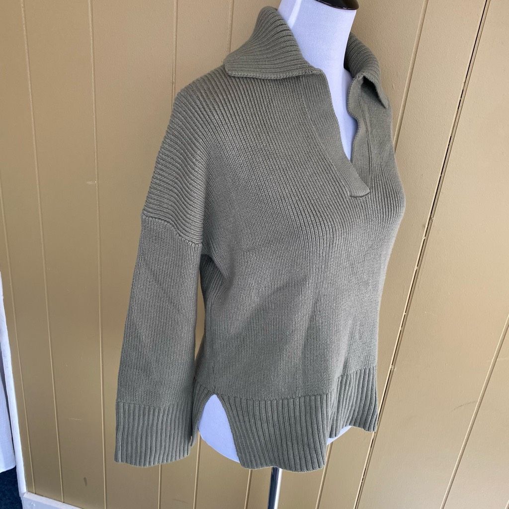 Abercrombie & Fitch Abercrombie & Fitch women XS collared V-cut Longsleeve knit Size XS / US 0-2 / IT 36-38 - 4 Thumbnail