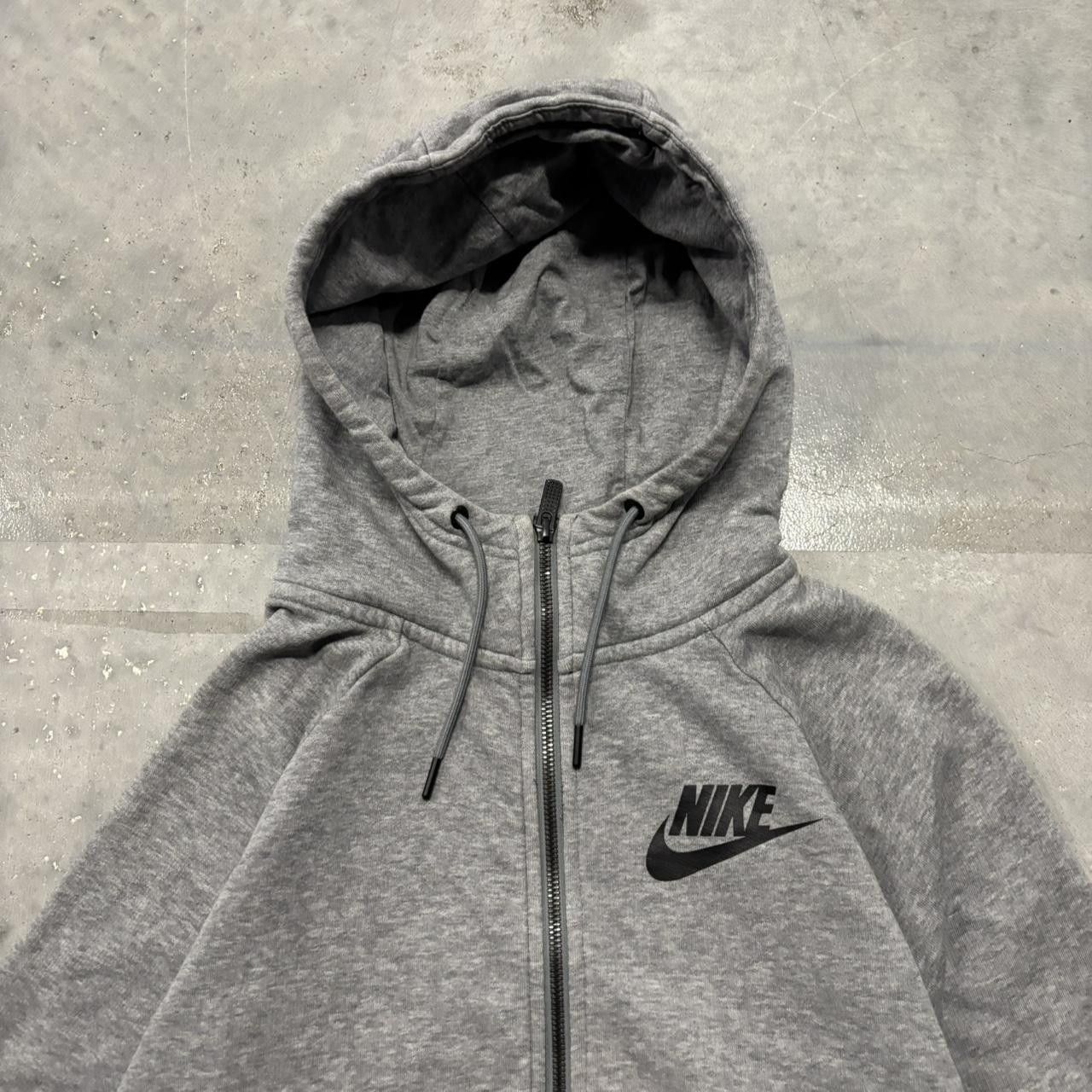 Nike × Vintage Crazy Vintage Y2K/2000s Grey Nike Streetwear Essential Zip Up Hoodie! Size US M / EU 48-50 / 2 - 2 Thumbnail