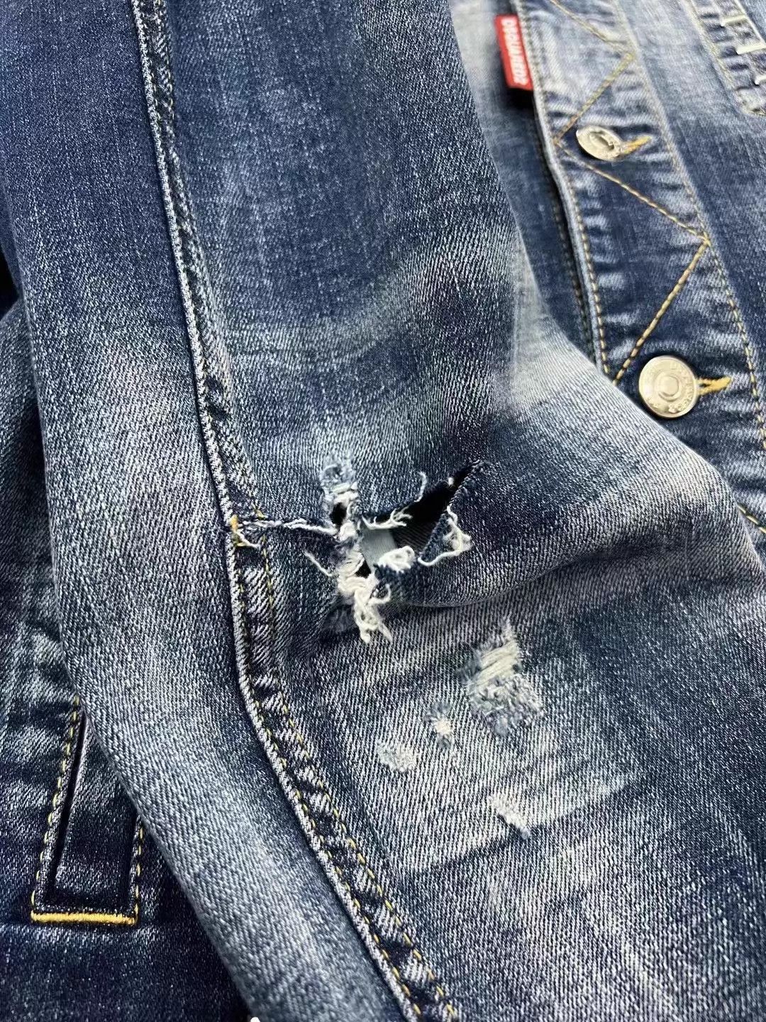 Dsquared2 Dsquared2 DAN JEAN Slim Denim Rips Metal Patches Size US S / EU 44-46 / 1 - 5 Thumbnail