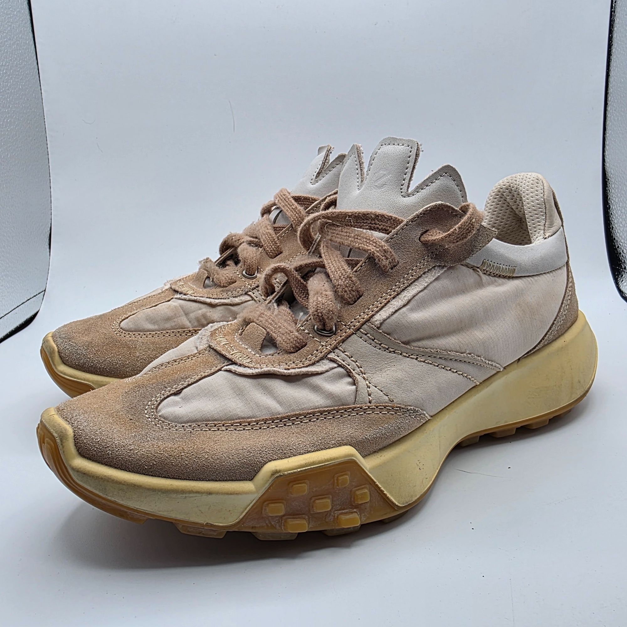 Ecco ECCO Retro Sneaker Womens Size 10.5 Beige Brown Shoes Casual Size US 10.5 / IT 40.5 - 4 Thumbnail