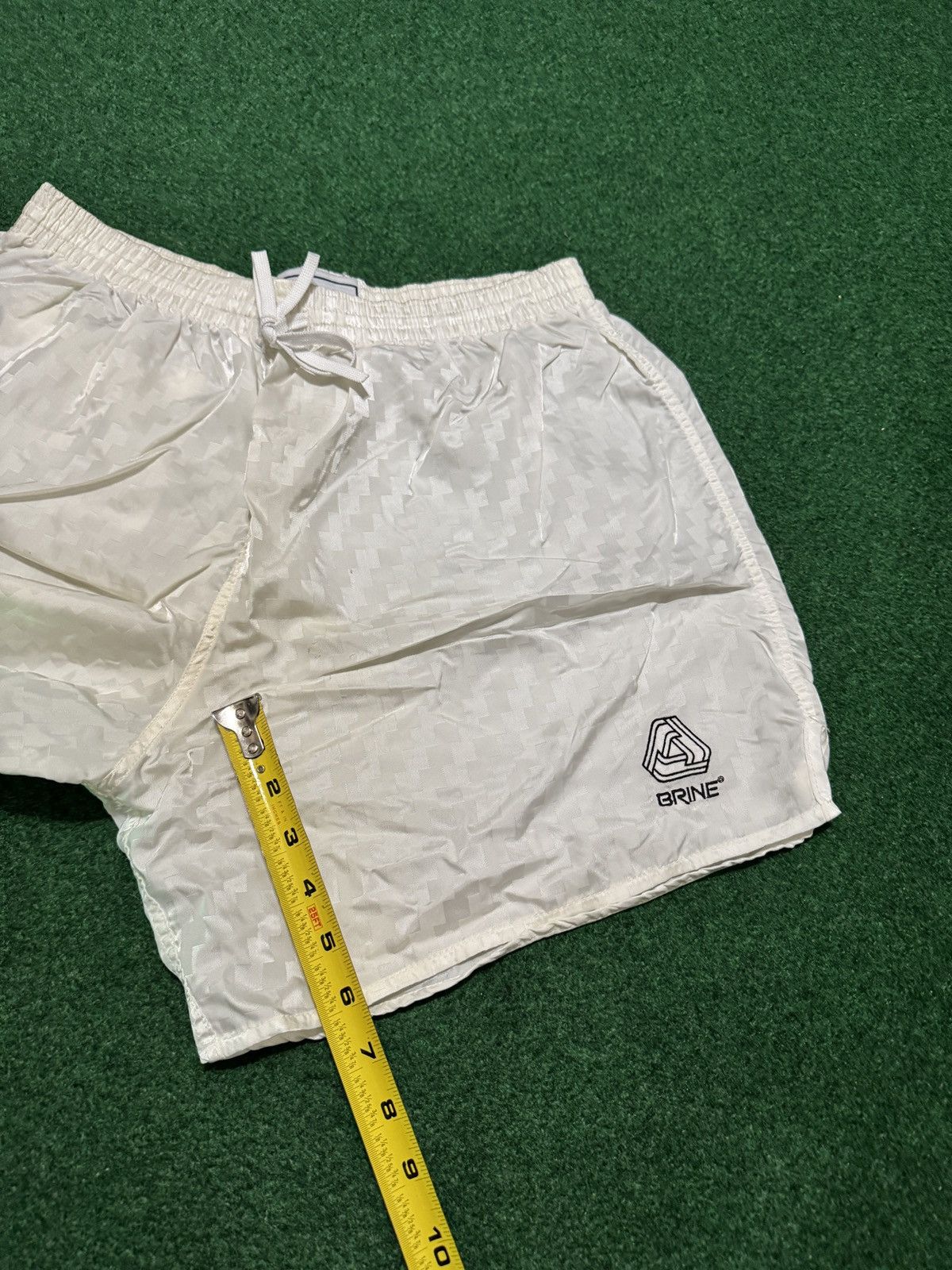 Vintage Vintage Brine Soccer Checkered 80s 90s White Lrg 6” Shorts Size US 30 / EU 46 - 7 Thumbnail