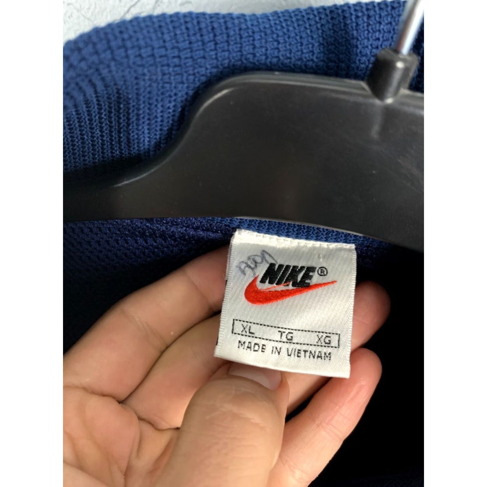 Nike Nike 90s Vintage Bomber Jacket Nylon XL Blue Mens Jacket Size US XL / EU 56 / 4 - 3 Thumbnail