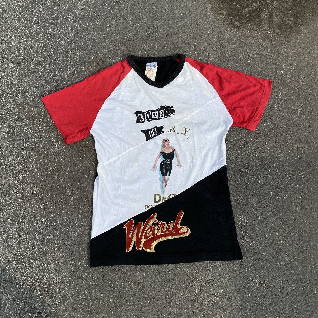 Dolce & Gabbana × Vintage Vintage Dolce & Gabbana Patch Tee Rare Shirt Size US M / EU 48-50 / 2 - 2 Thumbnail