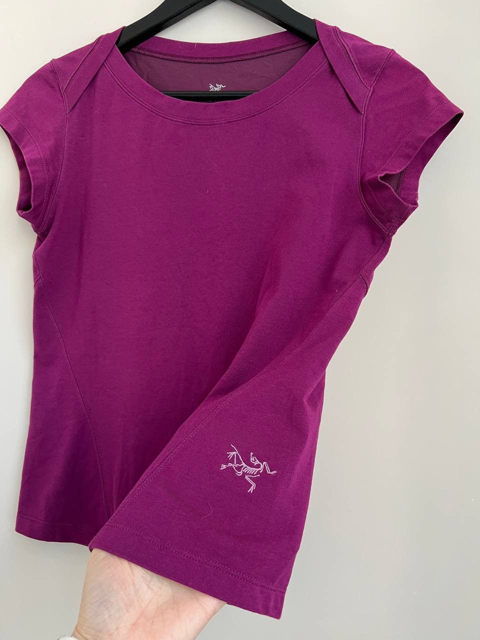 Arc'teryx Arcteryx women's t-shirt Size S / US 4 / IT 40 - 2 Thumbnail