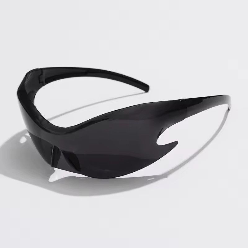 Japanese Brand Luxury Brand Sports Punk Y2K Sunglasses Size ONE SIZE - 1 Thumbnail
