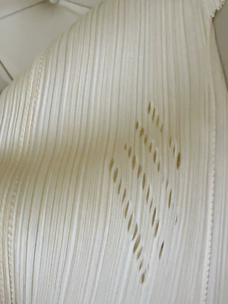 Issey Miyake Issey Miyake size:3 Off-white pleated short-sleeved shirt Size S / US 4 / IT 40 - 3 Thumbnail