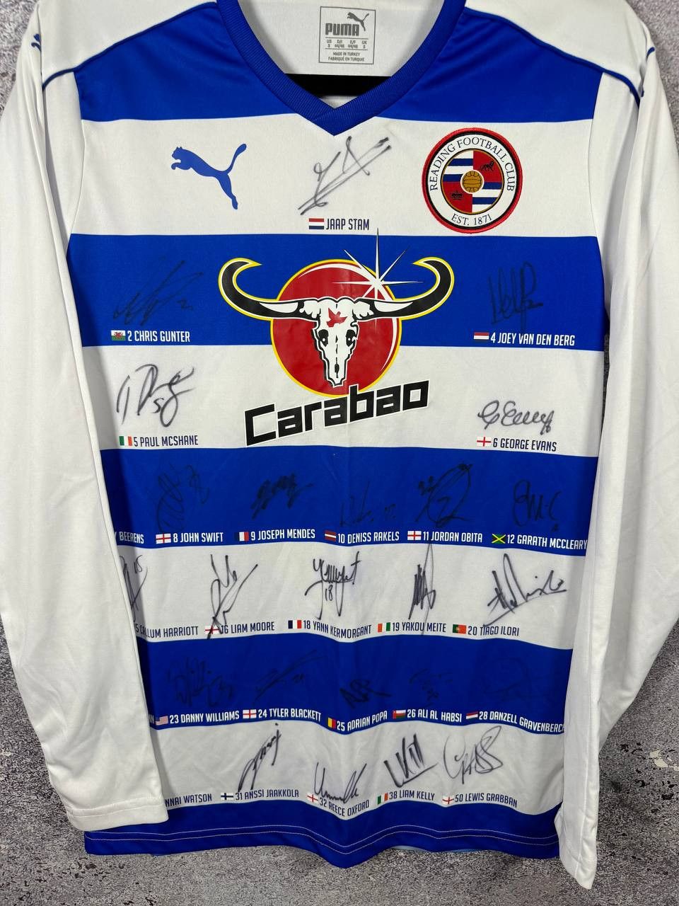 Puma × Vintage Reading 2016/17 Puma Jersey All Team Autographs Blokcore S Size US S / EU 44-46 / 1 - 5 Thumbnail